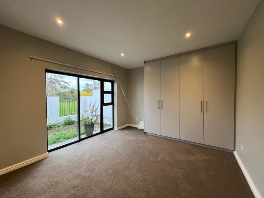 4 Bedroom Property for Sale in Croydon Gardens Estate Western Cape